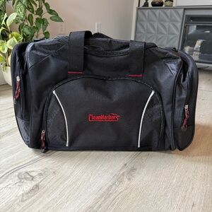 NEW Leeds Triton Weekender 24" Carry-All Duffel Bag Black Unisex Carryon Luggage